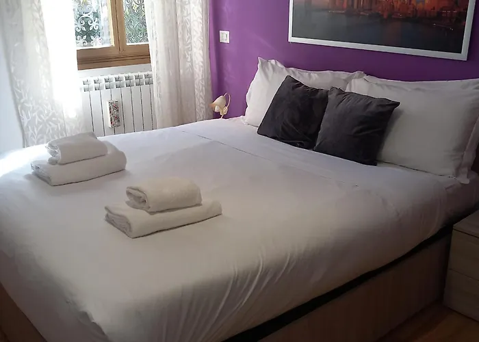 Zoe'S Apartment